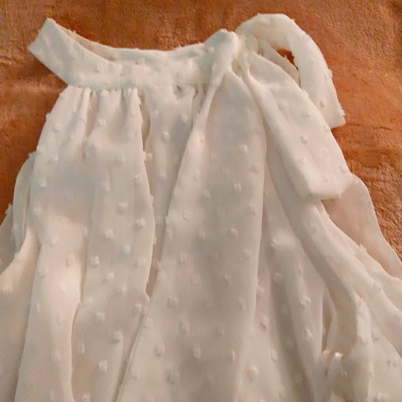 Express, Size XXS White Silk Sleeveless Blouse - Picture 2 of 4